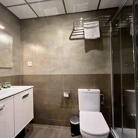 Feelathome Plaza Apartamento