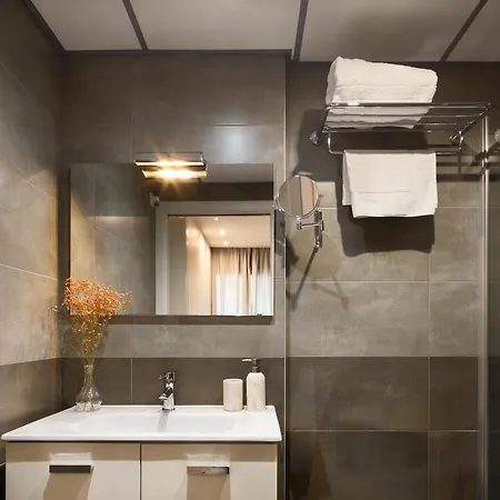 Feelathome Plaza Apartamento