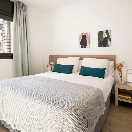 Feelathome Plaza Apartamento