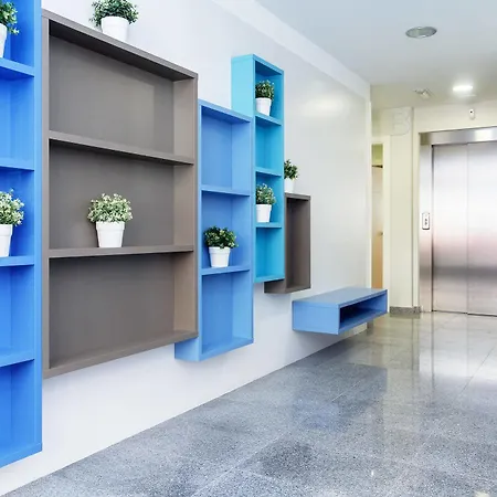 Feelathome Plaza Apartment