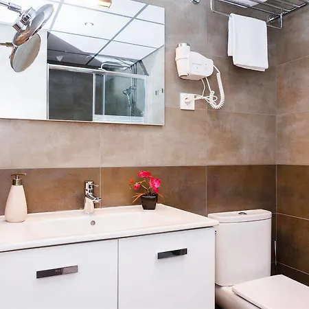 Feelathome Plaza Apartamento