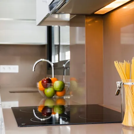 Feelathome Plaza Apartamento