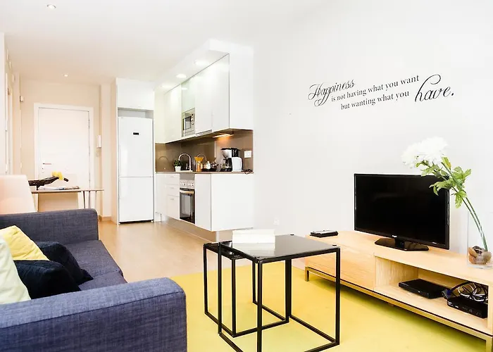 Feelathome Plaza Apartamento *