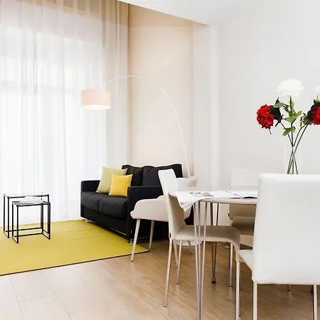 Feelathome Plaza Lägenhet